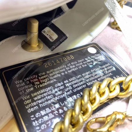 Chanel Hobo Handbag White - Image 6