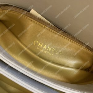 Chanel Flap Bag With Top Handle Lambskin White - Image 8