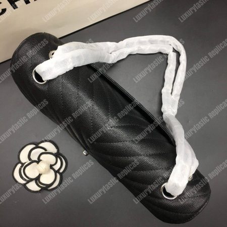 Chanel Classic Medium Handbag Black - Image 6