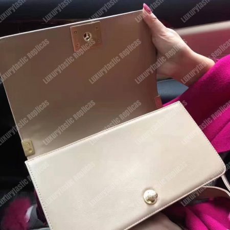 Chanel Medium Boy Flap Bag - Image 4