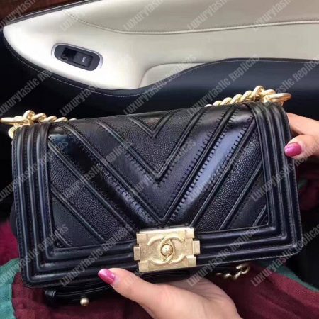 Chanel Medium Boy Flap Bag Black - Image 3