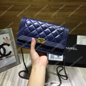Chanel Le Boy Wallet On Chain – WOC Dark Blue Quilted Lambskin Gold-Toned - Image 3