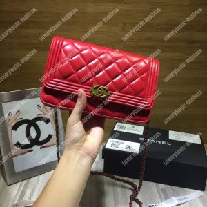 Chanel Le Boy Wallet On Chain – WOC Red Quilted Lambskin Gold-Toned - Image 3