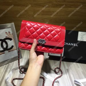 Chanel Le Boy Wallet On Chain – WOC Red Quilted Lambskin Silver-Toned - Image 3
