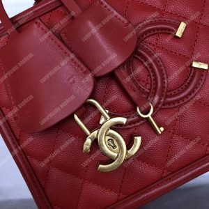 Chanel Medium Vanity Case Red - Image 4