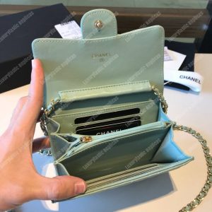 Chanel Classic Clutch With Chain – CWC Lambskin Seafoam Green Silver-Toned - Image 7