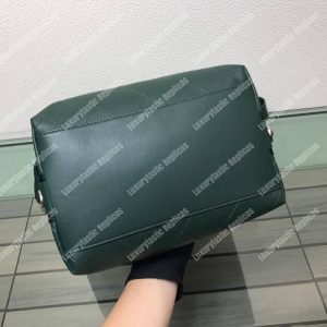 Chanel Hobo Handbag Green - Image 7