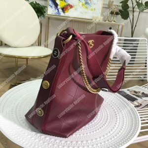 Chanel Hobo Handbag Burgundy - Image 3