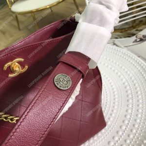 Chanel Hobo Handbag Burgundy - Image 7