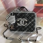 Chanel Medium Vanity Case Black