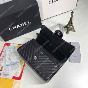 Chanel Classic Medium Handbag Black - Image 7