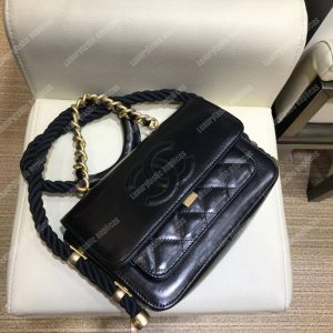 Chanel Flap Bag Black - Image 4