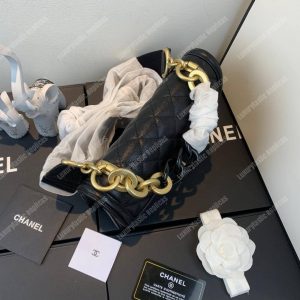 Chanel Flap Bag Black - Image 5