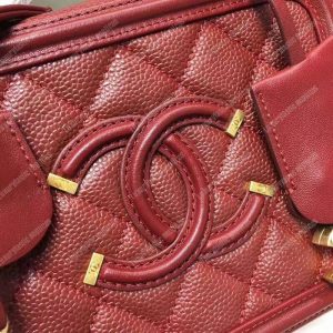 Chanel Small Vanity Case Red - Image 4