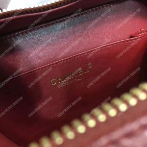 Chanel Small Vanity Case Red - Image 9