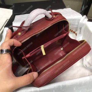 Chanel Small Vanity Case Red - Image 7