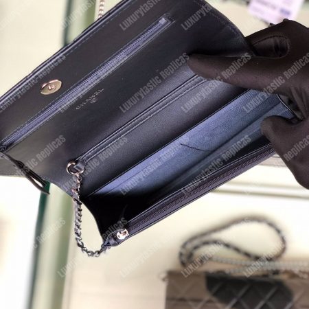 Chanel Pearl Wallet On Chain – WOC Classic Navy Blue Lambskin Gold-Toned - Image 6