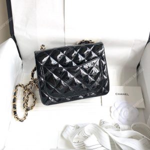 Chanel Mini Flap Bag Black - Image 4