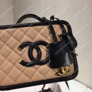 Chanel Medium Vanity Case Beige - Image 4