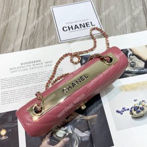 Chanel Wallet On Chain – WOC Chevron Lambskin Gold-Toned Metal Peach Pink - Image 5