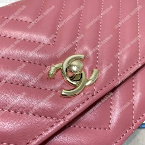 Chanel Wallet On Chain – WOC Chevron Lambskin Gold-Toned Metal Peach Pink - Image 9
