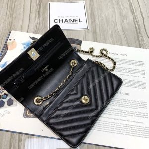 Chanel Wallet On Chain – WOC Chevron Lambskin Gold-Toned Metal Black - Image 5