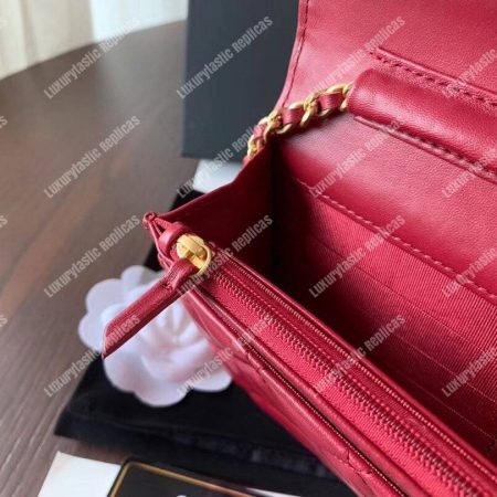 Chanel Wallet On Chain – WOC Lambskin Gold-Toned Metal Red - Image 7
