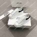 Alexander McQueen Oversized Sneaker Ivory/Black