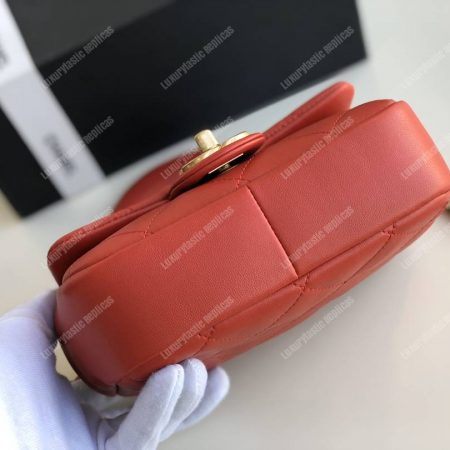 Chanel Small Flap Bag Lambskin Red - Image 4