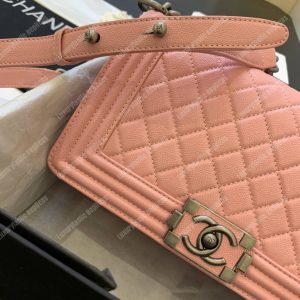 Chanel Boy Medium Caviar Leather Pink - Image 4