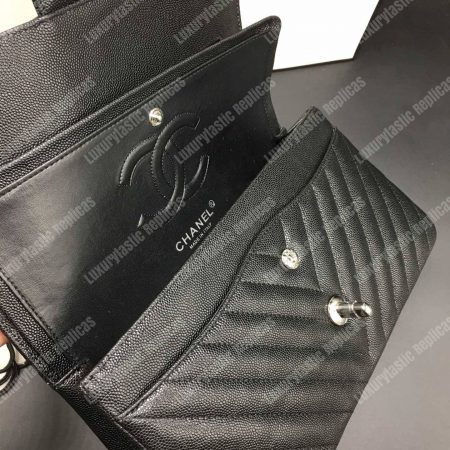 Chanel Classic Medium Handbag Black - Image 4