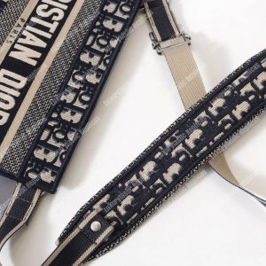 Dior Blue Oblique Embroidered Canvas Clutch - Image 6