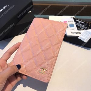 Classic Passport Holder Caviar Leather Pink - Image 3