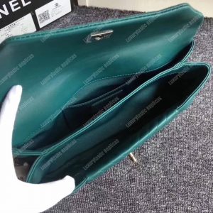 Chanel Reversed Clutch Green - Image 6