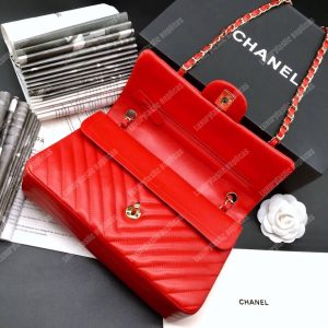 Chanel Classic Medium Handbag Red - Image 4