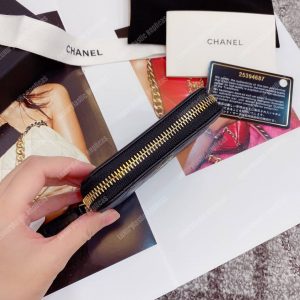 Classic Zipped Card Holder Gold Toned Lambskin Black - Image 4