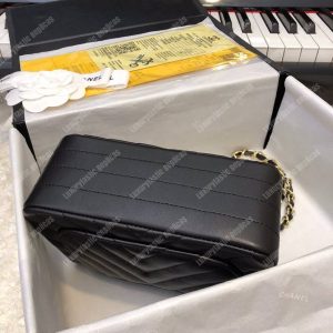 Chanel Mini Flap Bag Black - Image 5