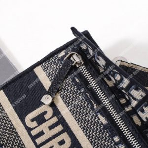 Dior Blue Oblique Embroidered Canvas Clutch - Image 5