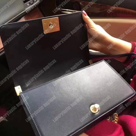 Chanel Medium Boy Flap Bag Black - Image 5