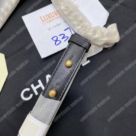 Chanel Medium Boy Flap Bag Black - Image 11