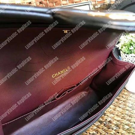 Chanel Classic Flap Maxi Black Lambskin-Gold Tone Metal - Image 4