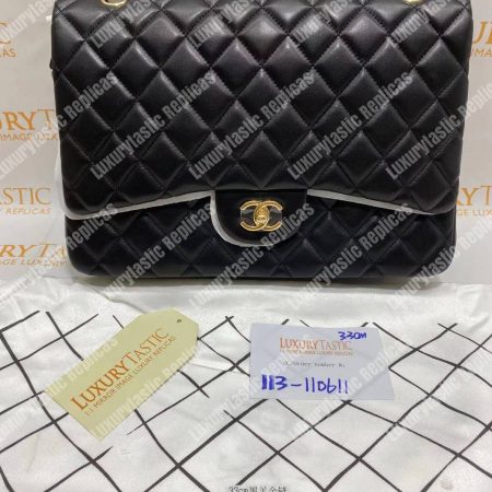 Chanel Classic Flap Maxi Black Lambskin-Gold Tone Metal - Image 5