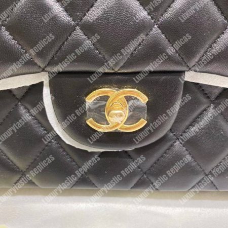 Chanel Classic Flap Maxi Black Lambskin-Gold Tone Metal - Image 6