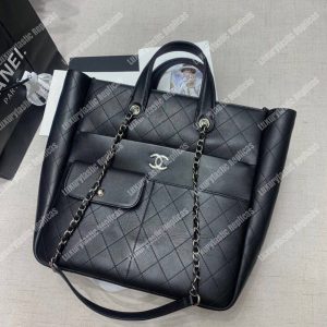 Chanel Large Zipped Shopping Bag Black - Image 6
