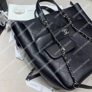 Chanel Large Zipped Shopping Bag Black - Image 4