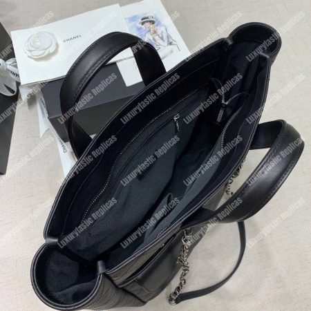 Chanel Large Zipped Shopping Bag Black - Image 9