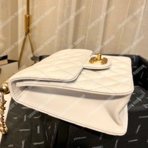 Chanel Flap Bag White Goatskin - Image 4