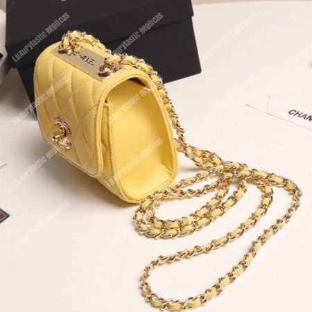 Chanel Clutch with Chain Yellow - Image 4