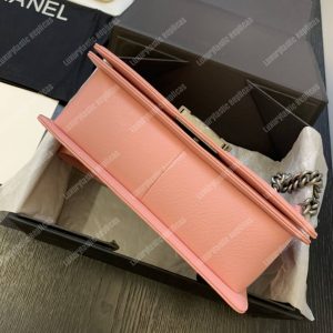 Chanel Boy Medium Caviar Leather Pink - Image 6