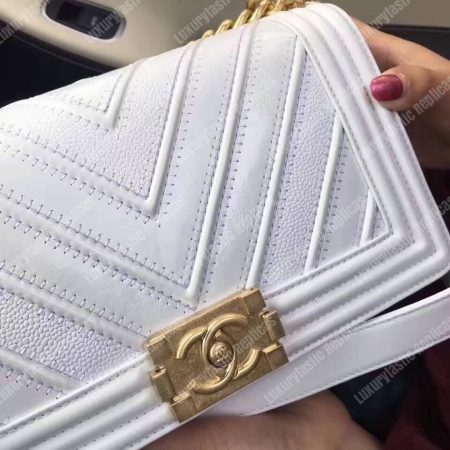 Chanel Medium Boy Flap Bag White - Image 7